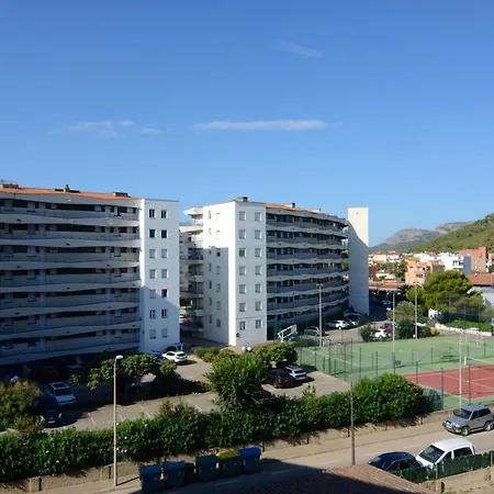 Apartment Rocamaura Ii 5-7 *