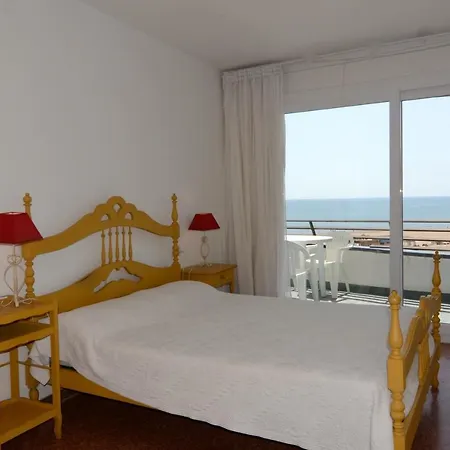 Apartment Rocamaura Ii 5-7